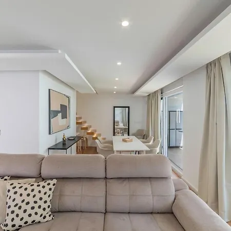 Campolide - Stylish 4br With Jacuzzi * Lissabon