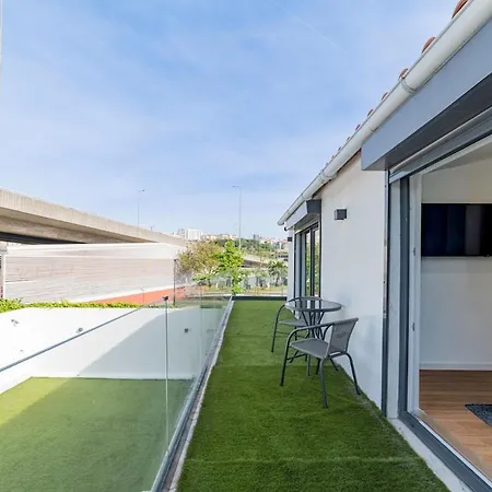 Campolide - Stylish 4br With Jacuzzi Villa *
